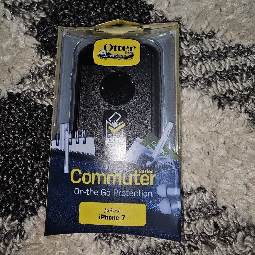 New in box iPhone 7 otter box commuter series phone protector.